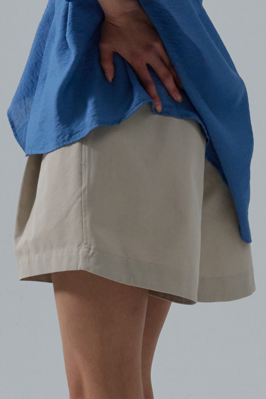 Trench Twill Bermuda Tailored Pants — Oatmeal